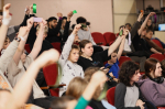 В лазерном бое и ритм-стимуляторе соревновались участники на фестивале «КиберЕдинство» в Печорах