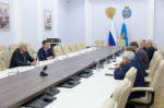 Губернатор накануне бюджетного послания провел серию традиционных встреч с фракциями областного Собрания