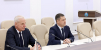 Губернатор провёл бюджетные консультации с парламентской оппозицией в областном Собрании - Pln-Pskov.Ru