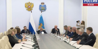 Михаил Ведерников накануне бюджетного послания встретился с депутатами областного Собрания - ГТРК Псков