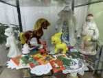 Выставка антикварных новогодних кукол и игрушек открылась в Пскове