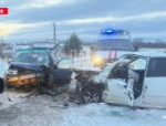 Volkswagen и Lada Granta столкнулись в Псковском районе