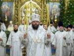 Митрополит Матфей совершил Божественную литургию в Троицком соборе