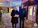 Сотрудники Главного управления продолжают обеспечивать безопасность детей в новогодние праздники