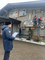 Товарный знак под защитой: в Пскове демонтировали вывеску ресторана