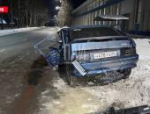 Двух человек госпитализировали в результате ДТП в Пскове на улице Индустриальной