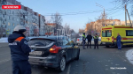 Девушке потребовалась госпитализация после наезда автомобиля в Пскове