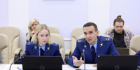 Депутаты Псковской области поддержали законопроект об оплате труда муниципальных служащих - Pln-Pskov.Ru