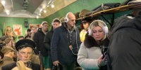 Более 130 добровольцев сопровождают выставку «Поезд Победы» в Великих Луках - Pln-Pskov.Ru