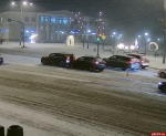 На площади Ленина в Пскове столкнулись два кроссовера. ВИДЕО
