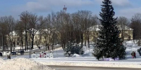 Последствия двух снежных циклонов продолжают ликвидировать в Островском округе - InformPskov.Ru