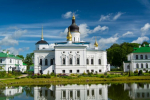 На сайте Синодального отдела по монастырям и монашеству вышла статья «Святыня на месте явления Трех Вселенских отцов и ее особое предназначение»