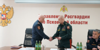 Командующий Северо-Западным округом представил личному составу начальника Управления Росгвардии по Псковской области - Росгвардия