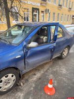В Пскове водитель автомашины Fiat едва не лишился водительской двери. ФОТО