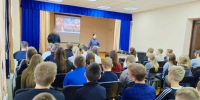 Юных псковичей из школы №11 познакомили с работой Росгвардии - Pln-Pskov.Ru