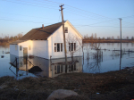 Весна плывет