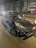 В Пскове водитель «Ауди врезался» в дорожное ограждение