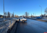 В Пскове водитель «Ауди врезался» в дорожное ограждение