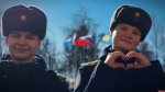 Флешмоб к Международному женскому дню провели псковские кадеты