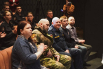 Найденную в Псковской области медаль красноармейца передали его родственникам в Белгороде