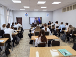 Дмитрий Мельников рассказал учащимся псковского лицея о промышленном суверенитете и роботизации