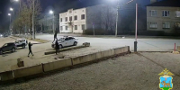Семь суток ареста получил запрыгнувший на машину ДПС печерянин - Псковская правда