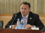 Рейтингомер: земля олигарха, партбилет на стол и псковский флаг над Килиманджаро