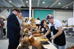 Сыры, хлеб из репы, новинки псковских производств: гастроярмарка работает в Пскове
