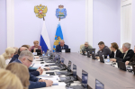 Выбор даты регионального Дня многодетной семьи и поддержку школьных музеев рассмотрел социальный комитет Собрания