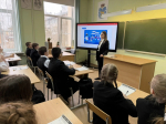 Шестиклассникам Гимназии имени С. В. Ковалевской рассказали, как безопасно пользоваться мессенджерами