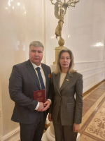 Псковский ветеран СВО Илья Макаров получил диплом об окончании программы переподготовки в МГИМО