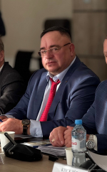 Региональным опытом преобразования районов в округа поделился с законодателями Северо-Запада Алексей Севастьянов