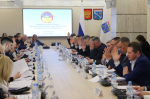 Региональным опытом преобразования районов в округа поделился с законодателями Северо-Запада Алексей Севастьянов