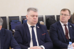 Алексей Севастьянов поделился с законодателями Северо-Запада региональным опытом преобразования районов в округа