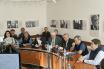 Вячеслав Козмин, хранитель «Пушкинской деревни» (второй слева). Фото: Наталья Алексеева / музей-заповедник «Михайловское»