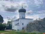 В Троицком соборе Пскова в праздник Благовещения выпустили голубей. ФОТО