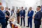 Фото: презентация продукции первых участников программы «Платформа роста»