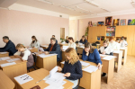Порядка 30 родителей выпускников написали в Пскове ЕГЭ по русскому языку