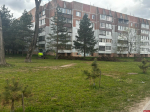 На улице Индустриальной в Пскове благоустраивают сквер. ФОТО
