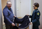 Псковские таможенники передали дому-интернату 85 пар женских брюк