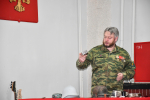 «Немая, но громкая история войны»: комиссар поискового отряда «Застава» встретился с осужденными ИК-4 в преддверии Дня Победы