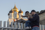 В ГД внесли законопроект о ежемесячных выплатах неработающим родителям с детьми