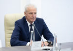 Михаил Ведерников накануне отчета провел встречи с представителями фракций областного Собрания депутатов