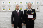 Губернатор вручил сотрудникам областного Пограничного управления региональные награды