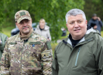 Михаил Ведерников пообщался со стрелками на разных рубежах Международных состязаний «Время героев»