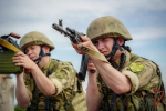 Командующий Северо-Западным округом Росгвардии наградил военнослужащих, сбивших четыре украинских беспилотника в петербургском небе (видео)