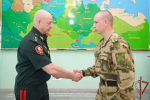 Командующий Северо-Западным округом Росгвардии наградил военнослужащих, сбивших четыре украинских беспилотника в петербургском небе (видео)