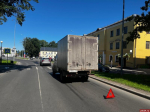 «Газель» наехала на «Хавал» перед пешеходным переходом в Пскове. ФОТО