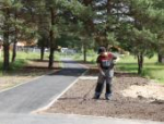 Губернатор оценил ход благоустройства сквера на Индустриальной в Пскове