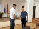 Великолучанина наградили за предотвращение теракта